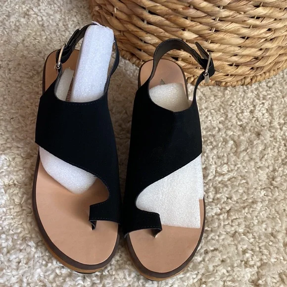 Joli Jolimall Black Faux Leather Platforms - Picture 9 of 10